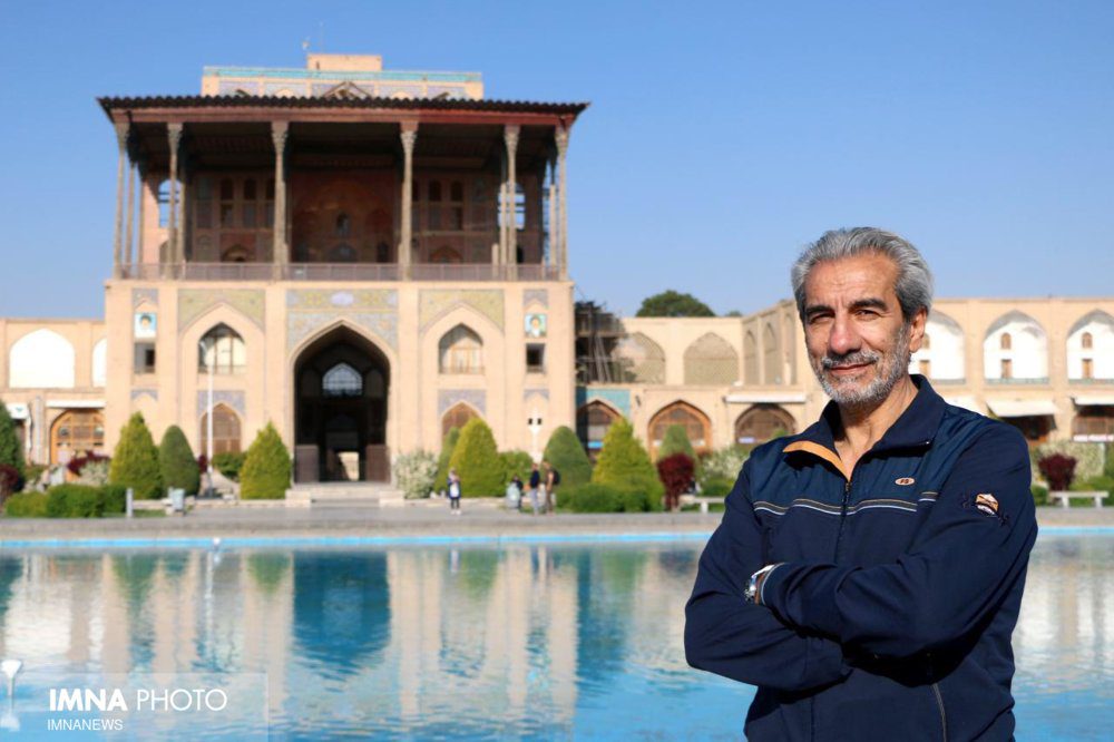 تصویر جلد آگهی