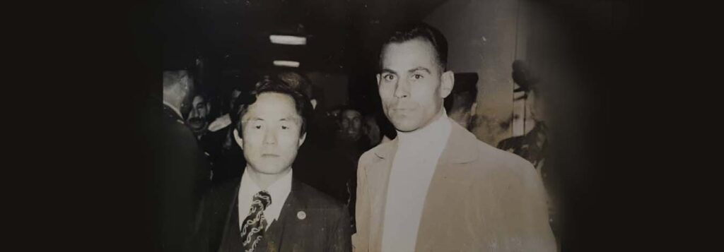 تصویر جلد آگهی