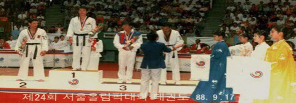 تصویر جلد آگهی